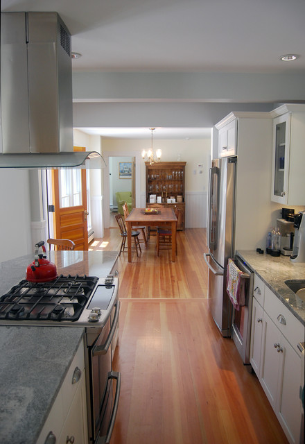 Kitchen transitional-kitchen