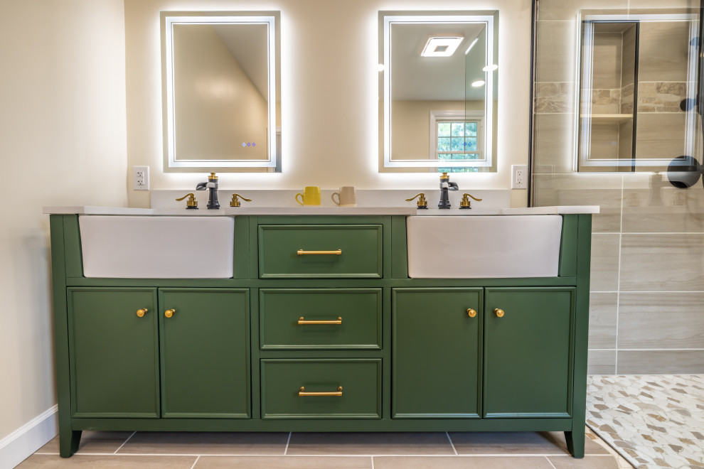 River Bed Master Bathroom