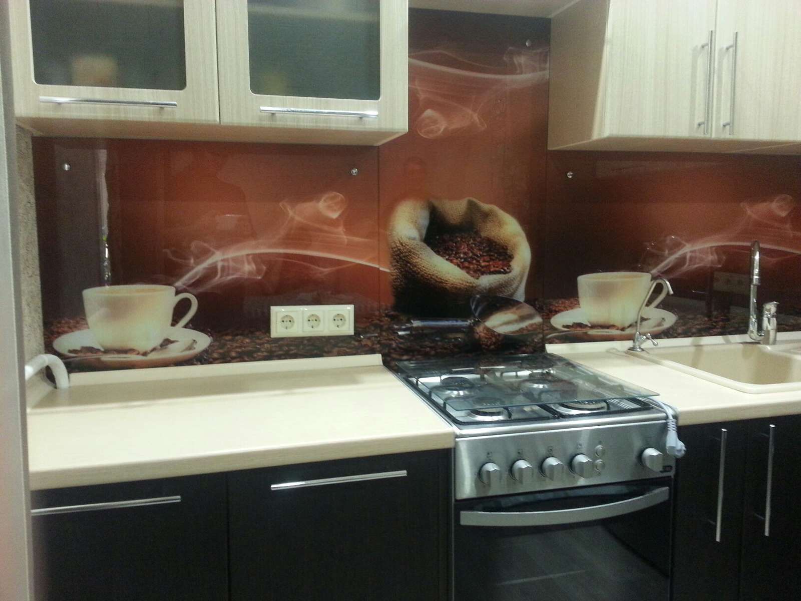 Кухонный фартуки из закаленного стекла с фотопечатью