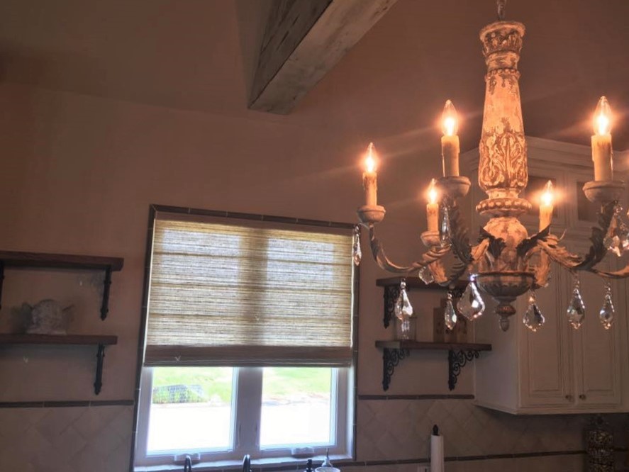 Example of a transitional home design design in Houston