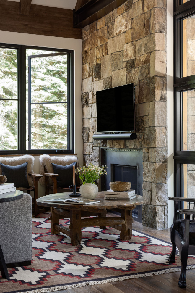 #LongwoodLodge - Rustic - Family Room - Sacramento - by KTG Design