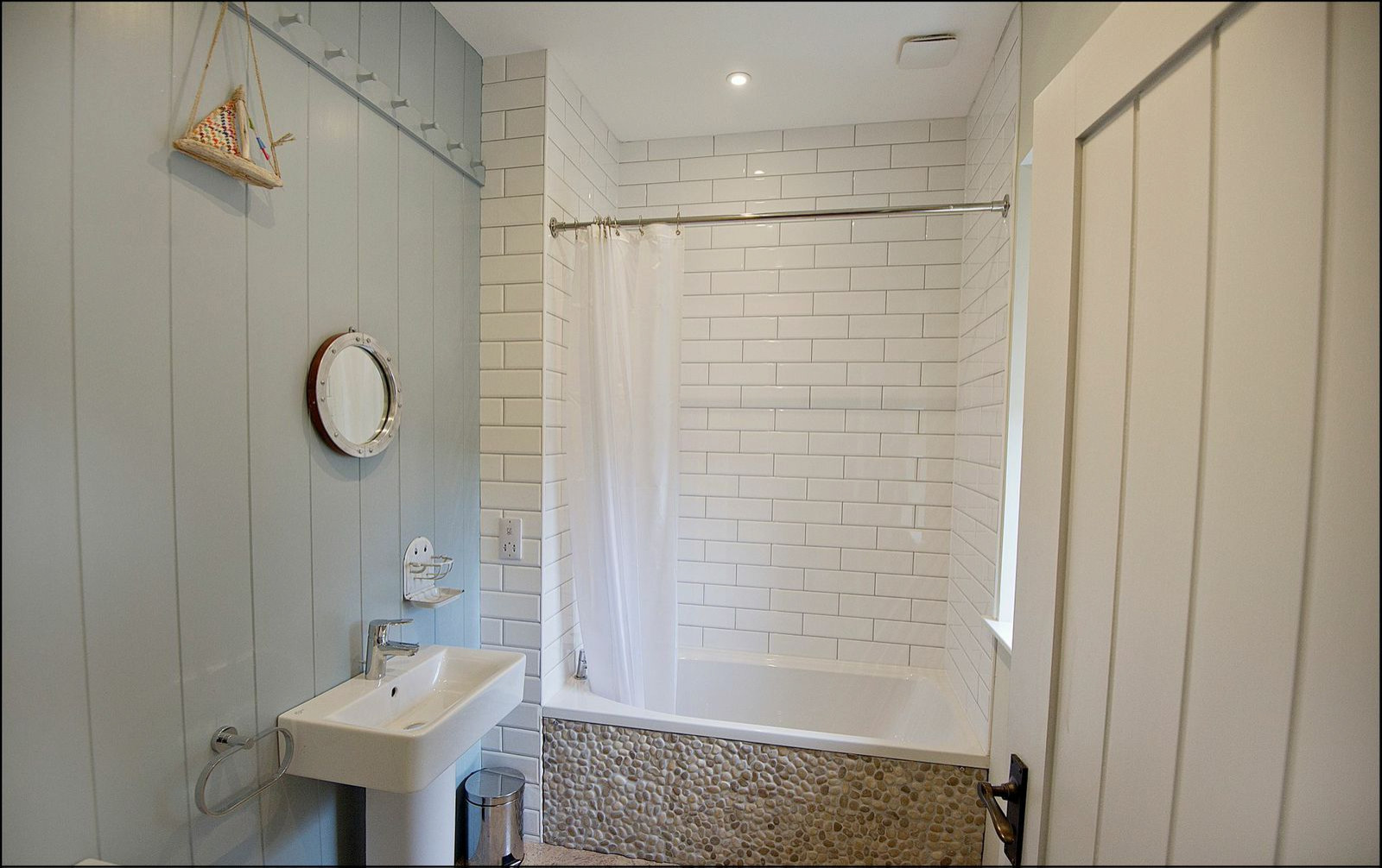 Lighthouse Bathroom Ideas Houzz