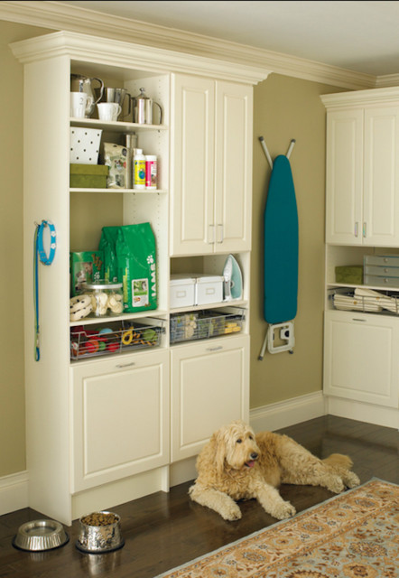 Kitchen/Pantry kueche