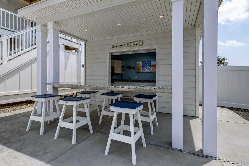 (2021) Great White Shack