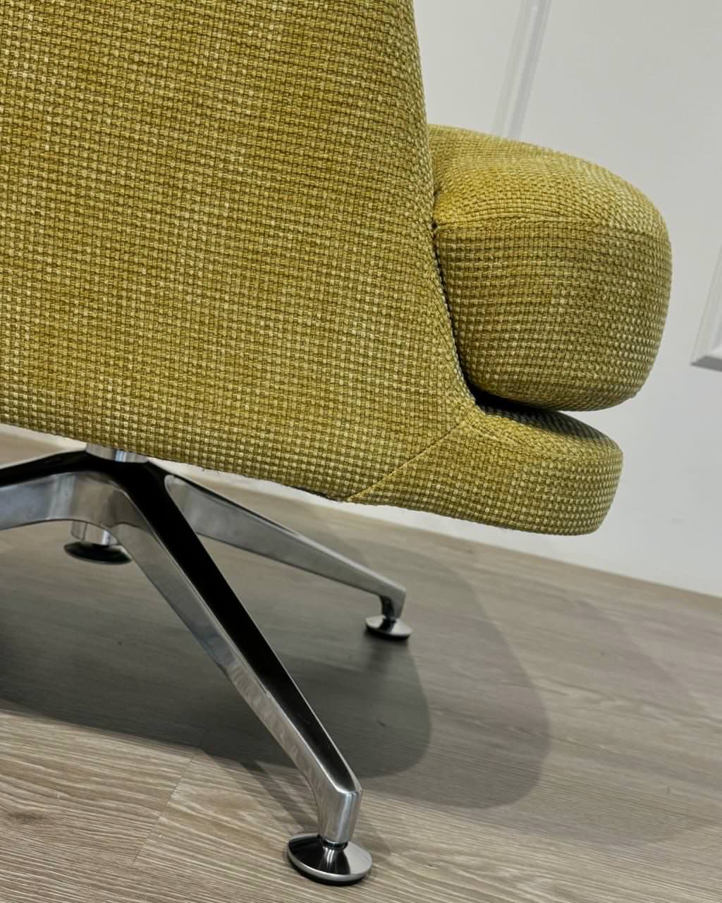 Кресла и пуфы HOMESTER