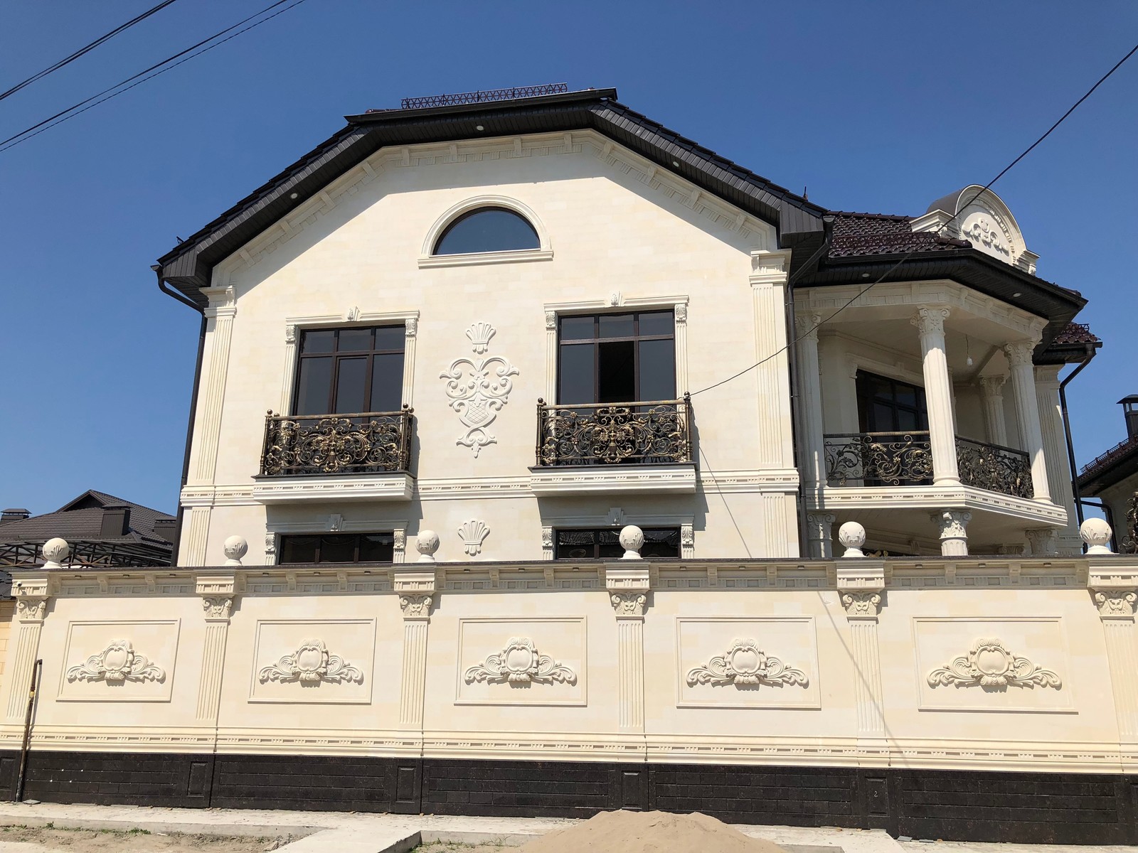 Фасад частного дома