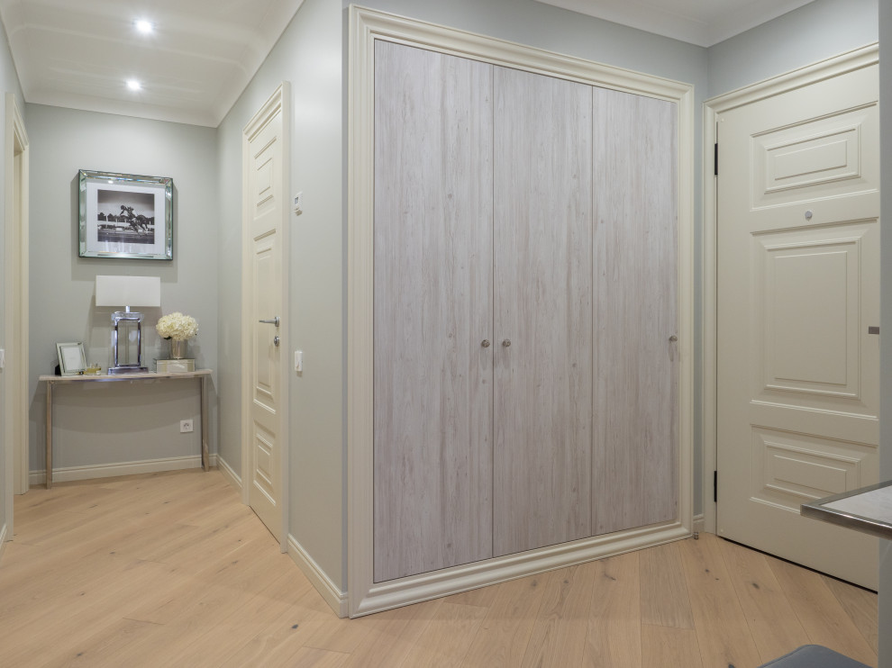 Классический интерьер в светлых тонах ЖК "Камелия"