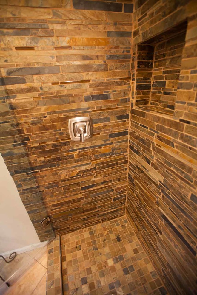 Bathroom - transitional bathroom idea in Phoenix
