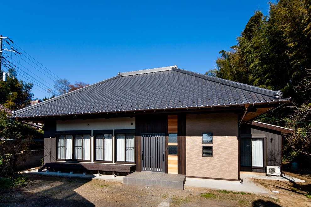 Imagen de diseño residencial de estilo zen de tamaño medio