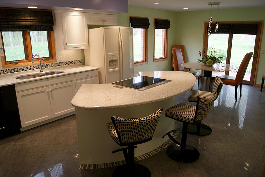 Photo of a contemporary kitchen in Cincinnati.