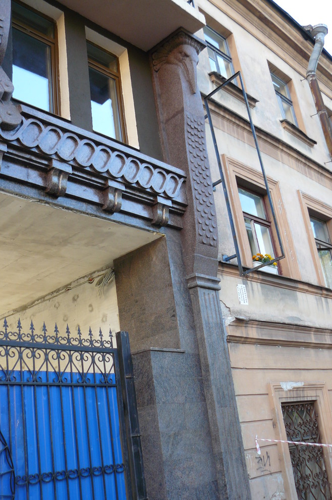 Фасад на ул. Черняховского