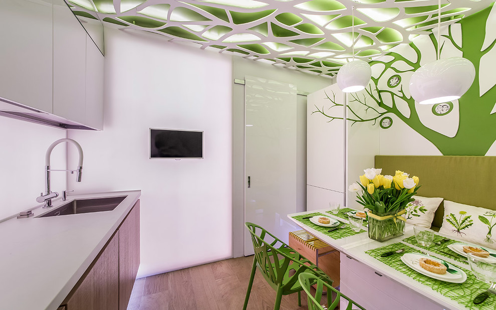 Кухня под яблоней