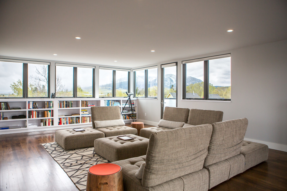 Home design - transitional home design idea