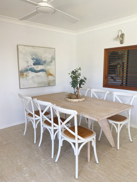 Sippy Downs Partial Styling contemporary-dining-room