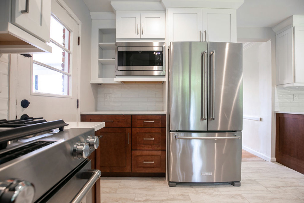 Example of a transitional kitchen design in Atlanta