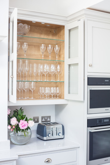 Wimbledon Bespoke Kitchen traditional-kitchen