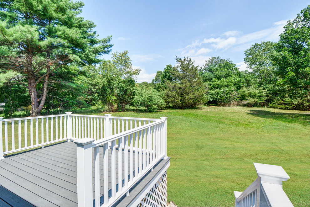 Inspiration for a transitional deck remodel in Boston