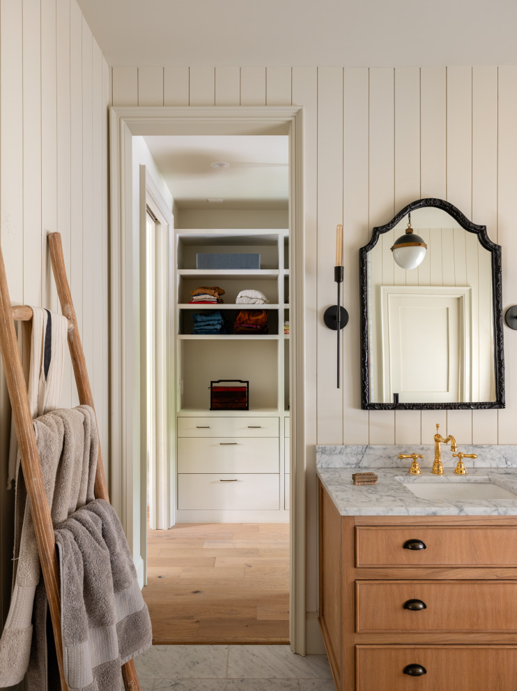 Ramsey House - Example of a cottage home design design in Austin