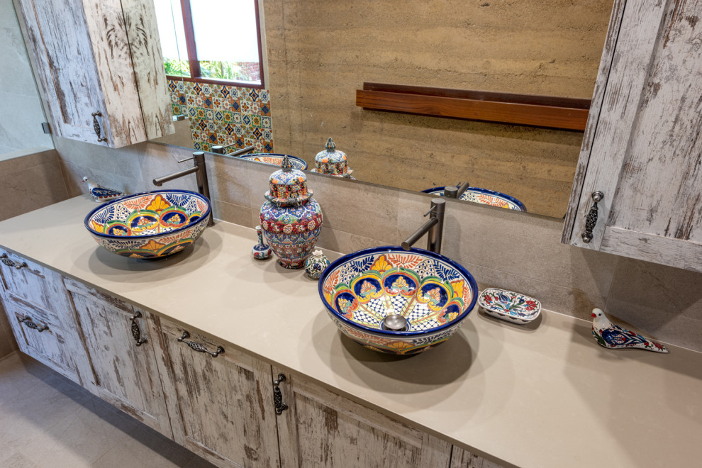 This is an example of a mediterranean bathroom in Perth.