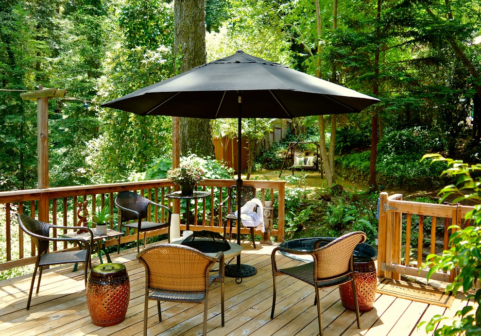 Inspiration for a small country backyard deck in San Francisco with no cover.