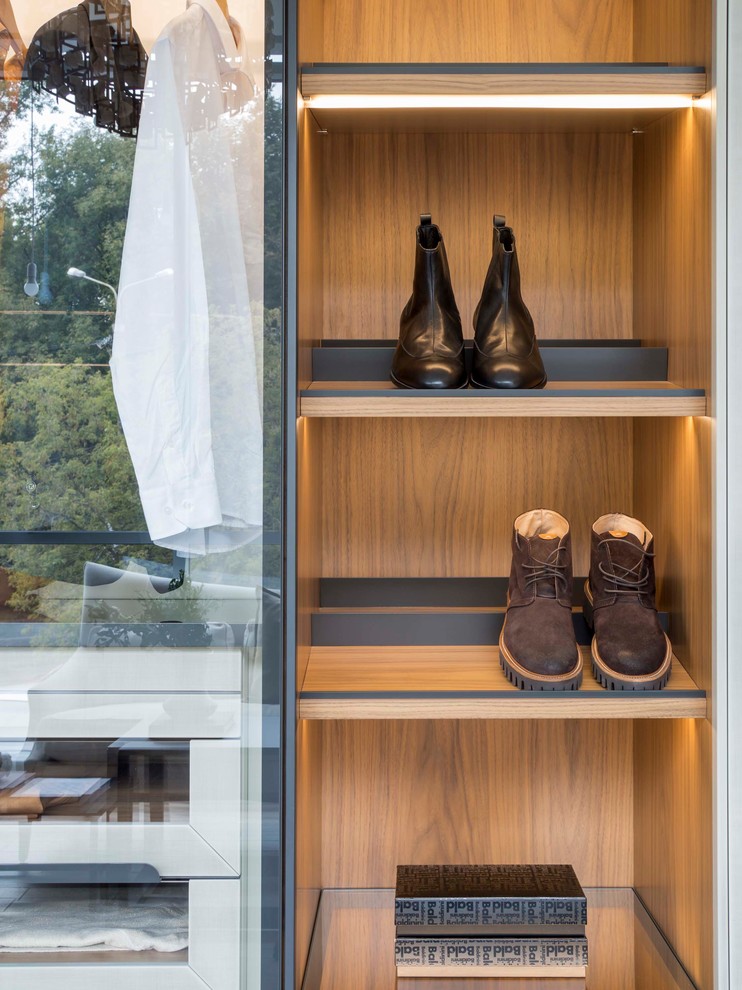 Giulia Novars, Нижний Новгород, ул. Горького 260