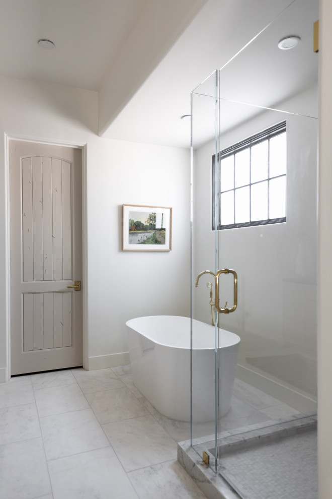 Example of a transitional bathroom design in Phoenix