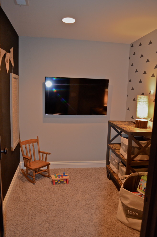 Home design - rustic home design idea in Omaha