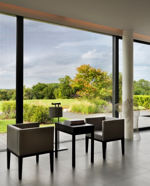 Design ideas for a contemporary living room in London.