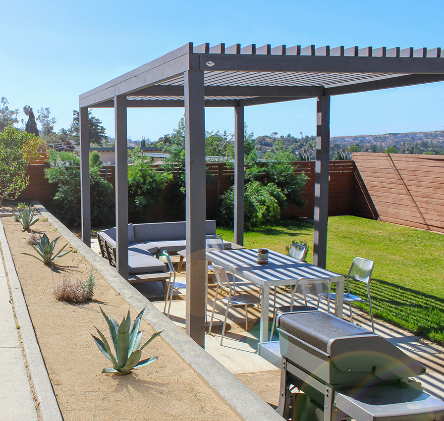 Painted Wood Pergola--Custom - Los Angeles - by Flores Artscape