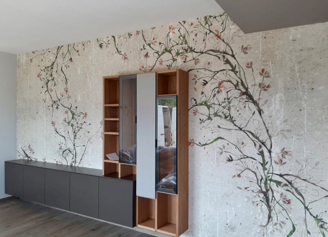SOGGIORNO CON CARTA DA PARATI contemporary-family-room