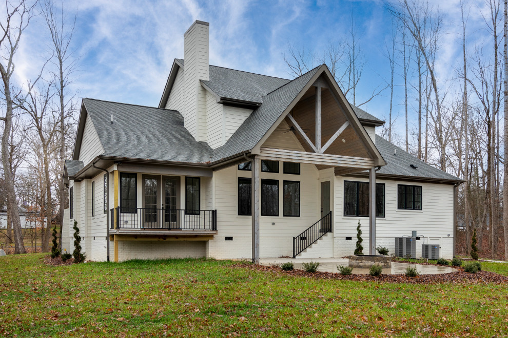 Home design - transitional home design idea