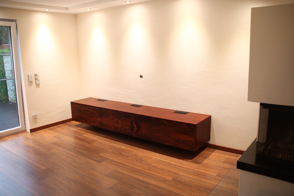 Großes, Repräsentatives Modernes Wohnzimmer in Stuttgart