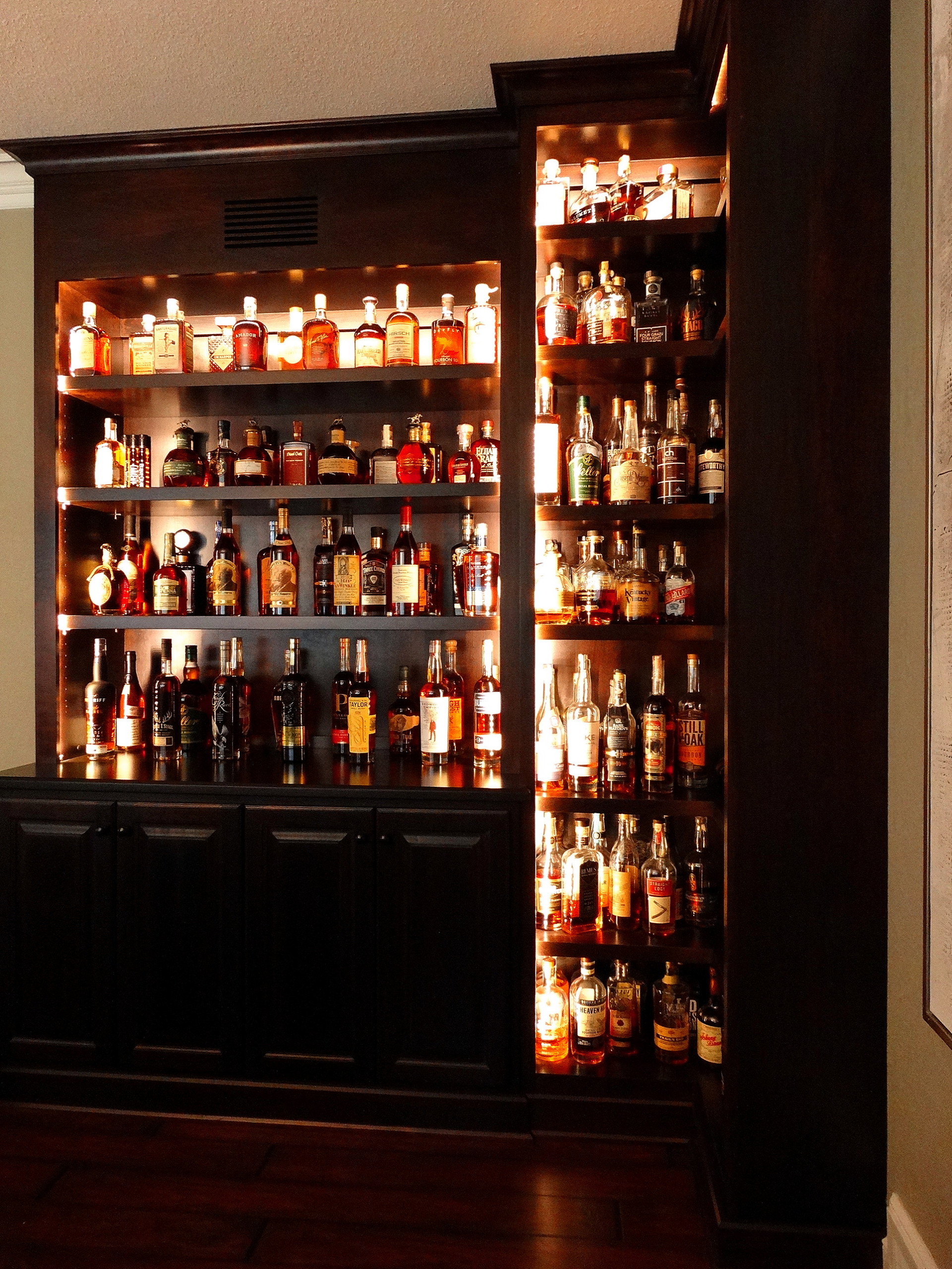 Wauwatosa Residence - Bourbon Bar