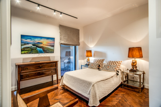 ENGLEN #1 contemporary-bedroom