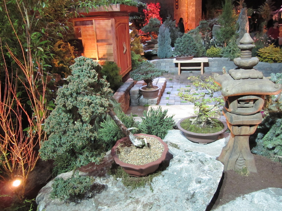Inspiration for an asian garden in Seattle.