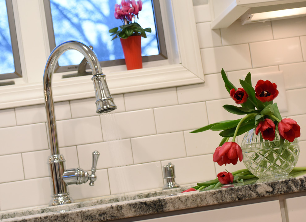 Inspiration for a transitional kitchen remodel in Columbus