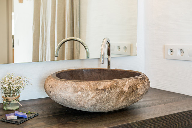 VIVIENDA VACACIONAL mediterranean-bathroom