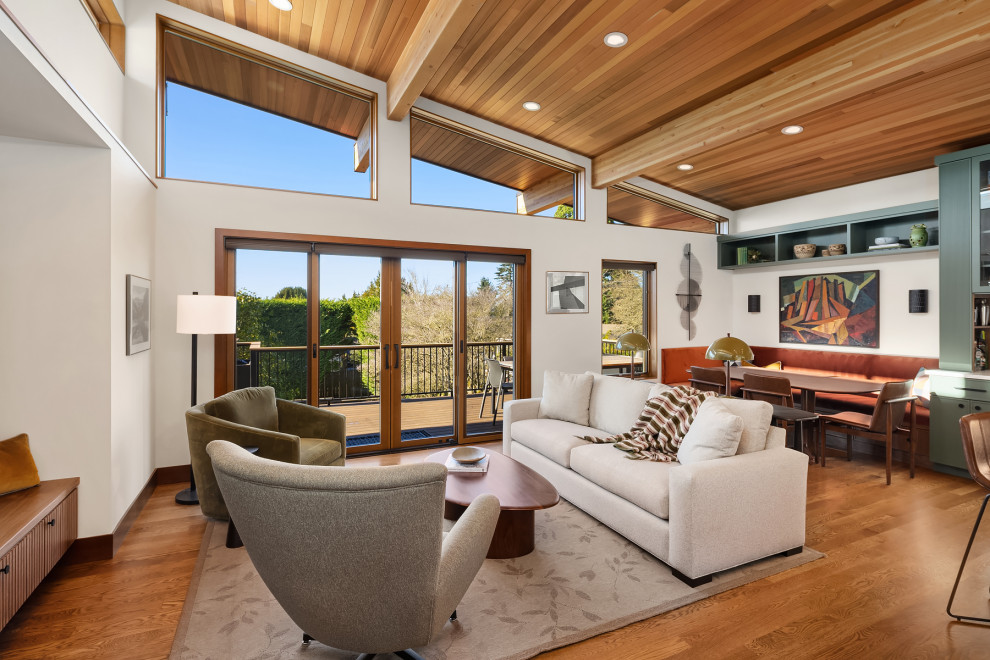 Example of a 1960s living room design in Seattle