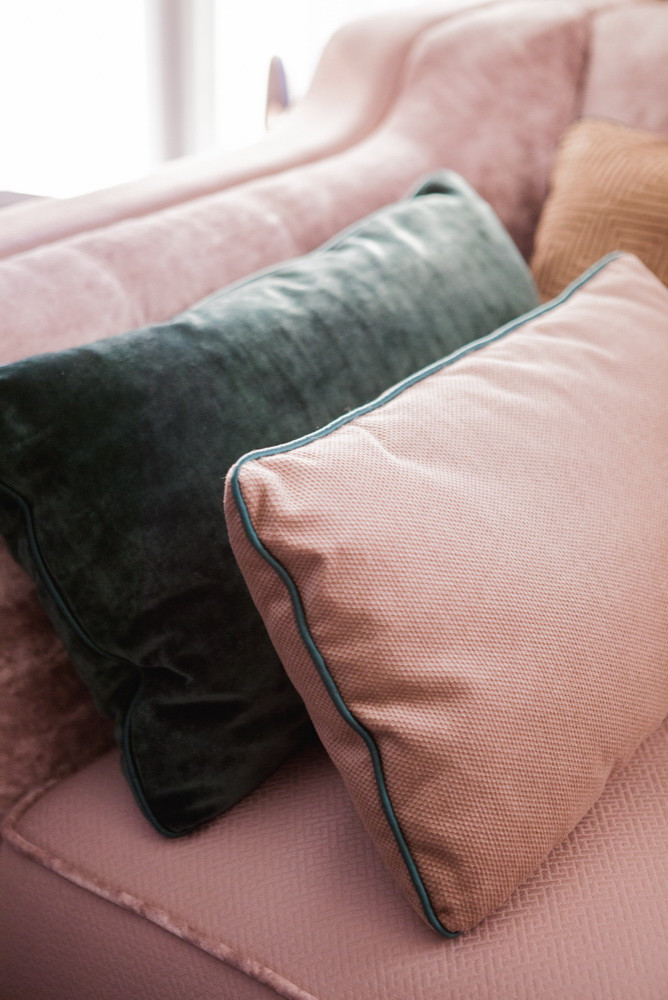 Скромное обаяние буржуа \\ гостиная-кухня