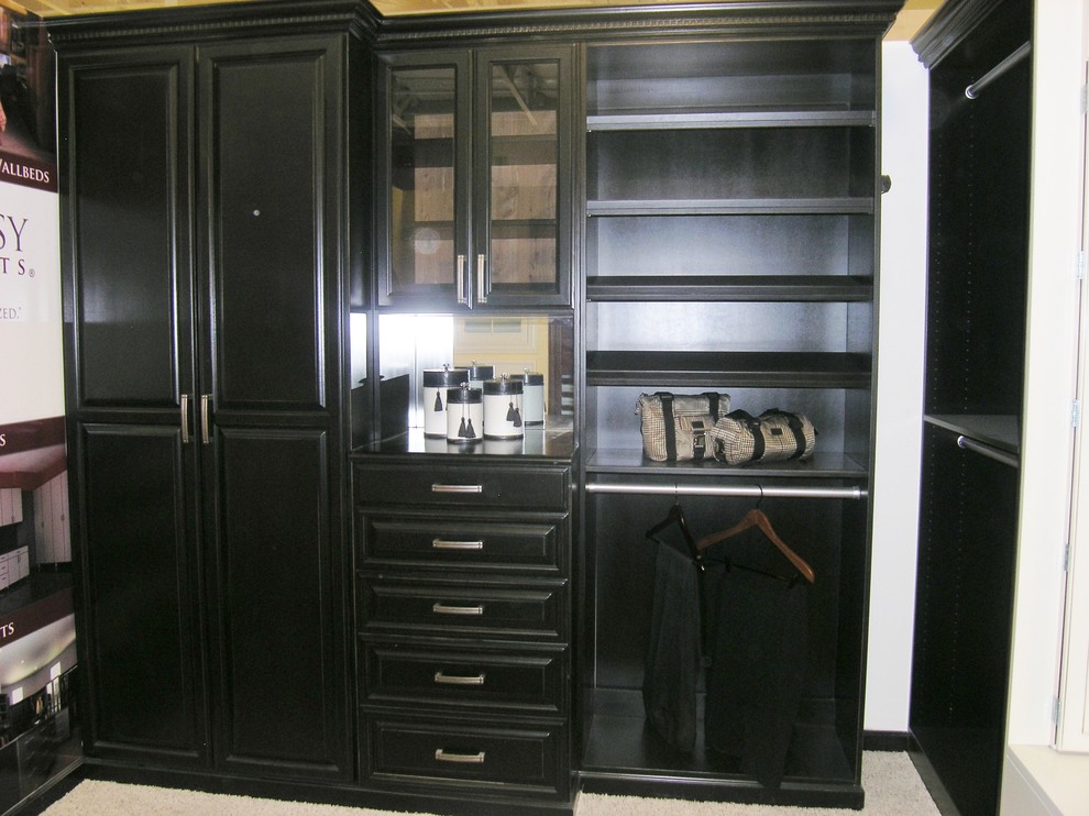 Inspiration for a timeless closet remodel in Phoenix