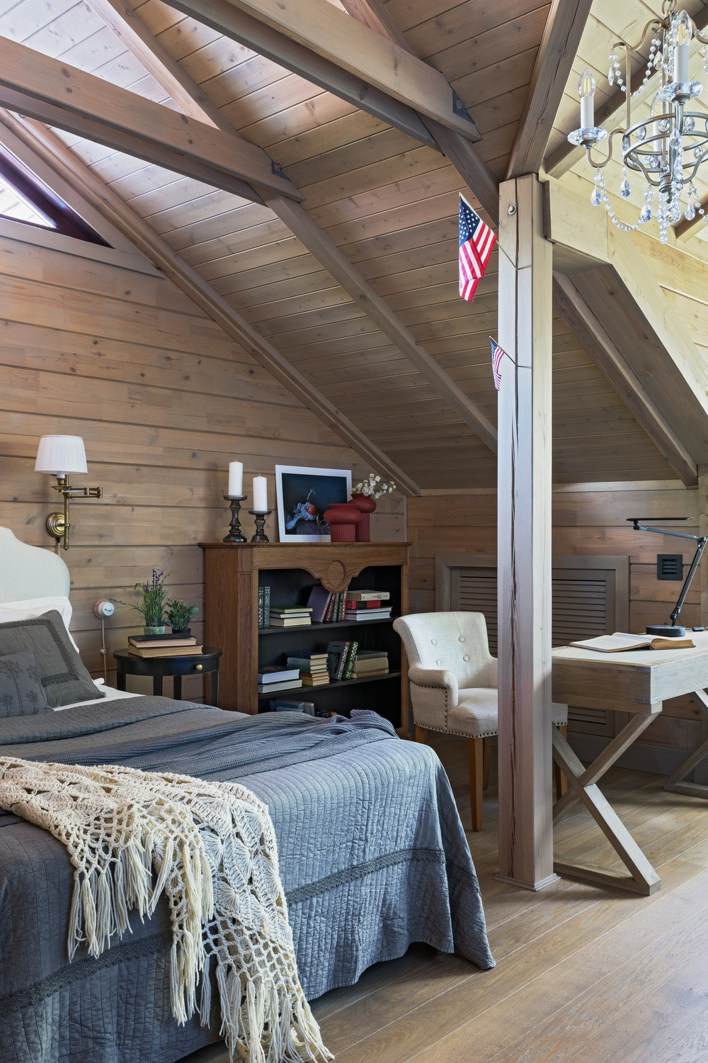 Дом в соснах