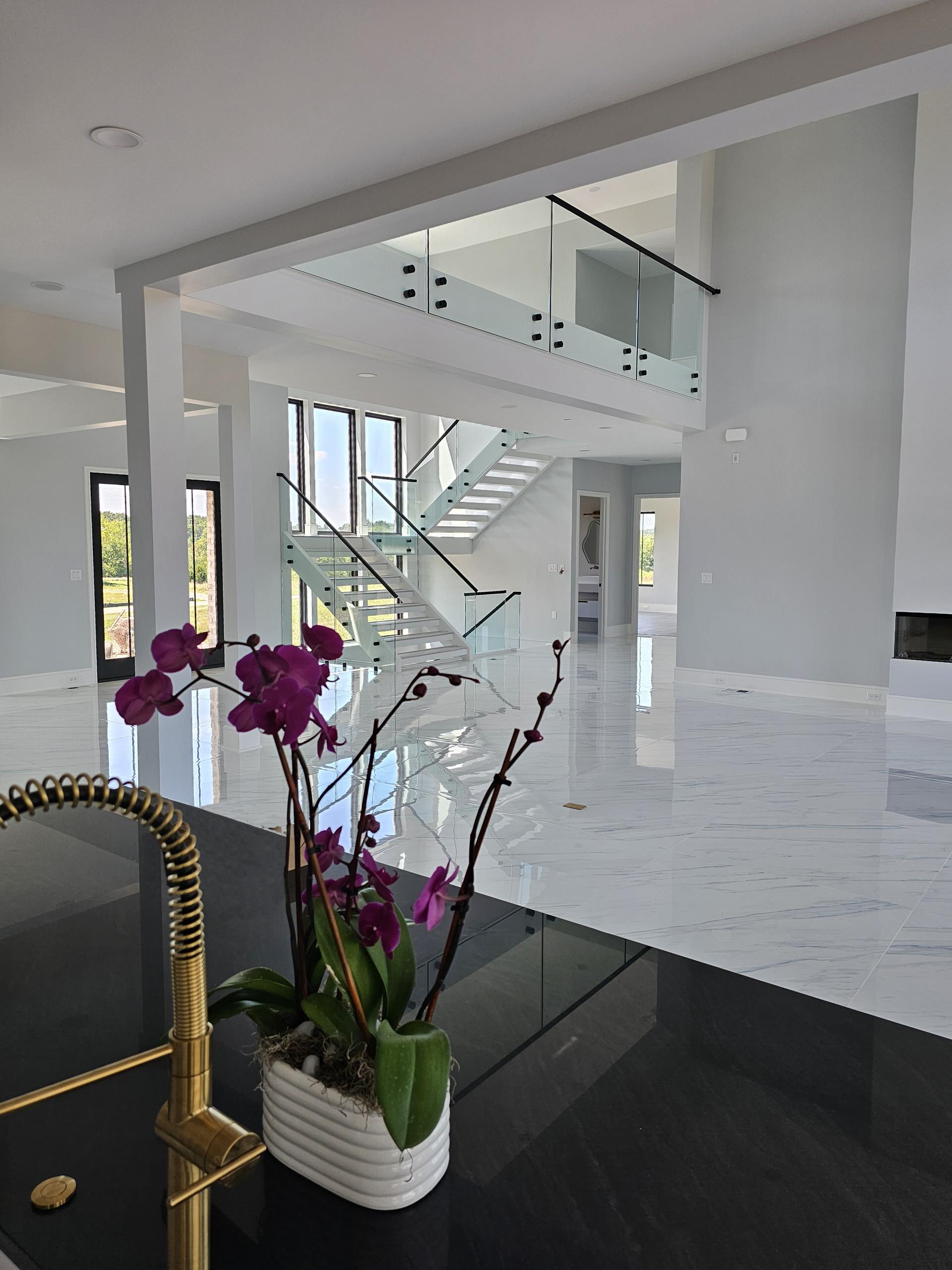 125_Modern Open Rise Stair with Glass Balustrade, Aldie, VA 20105