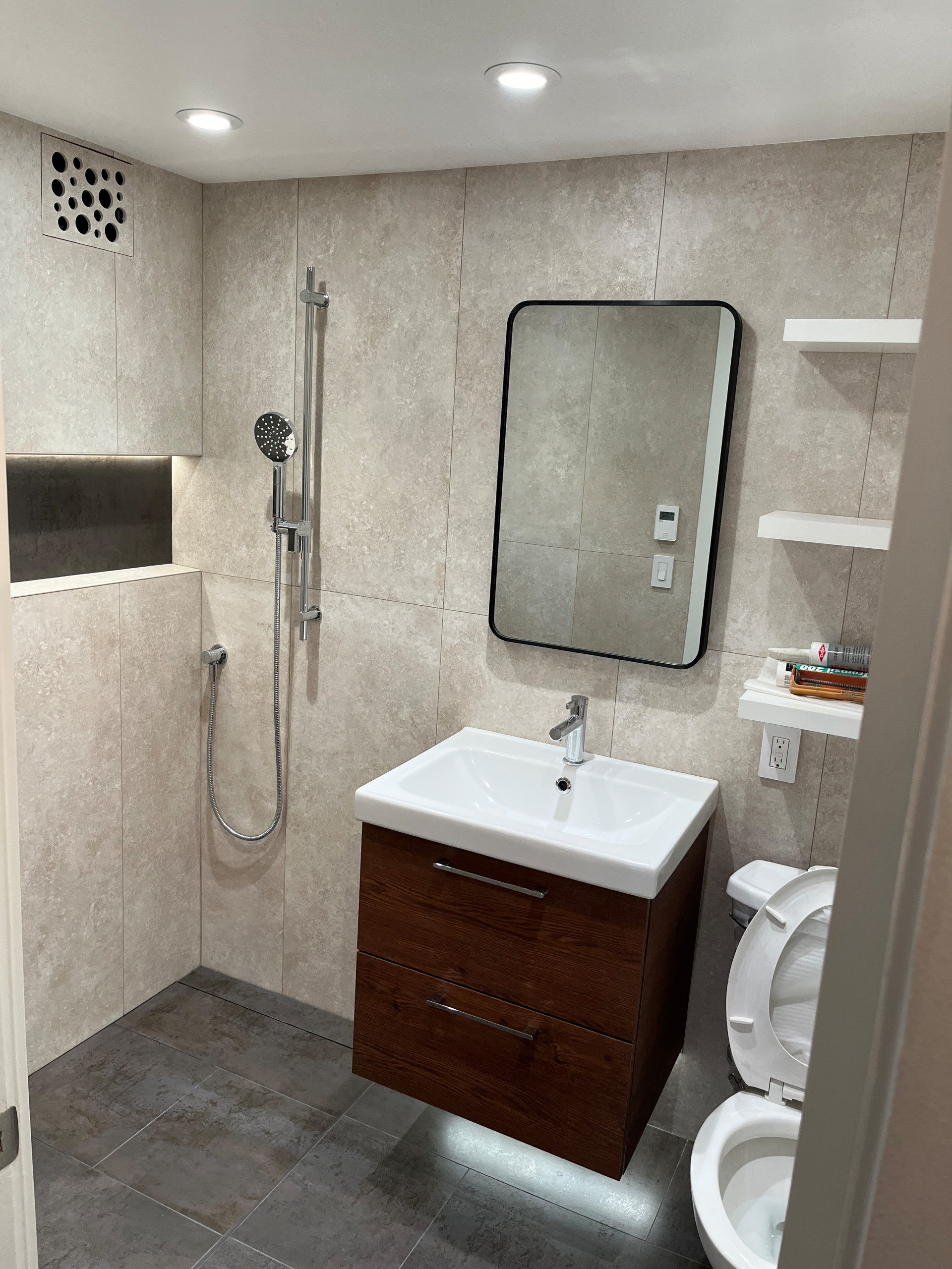 West End walking shower