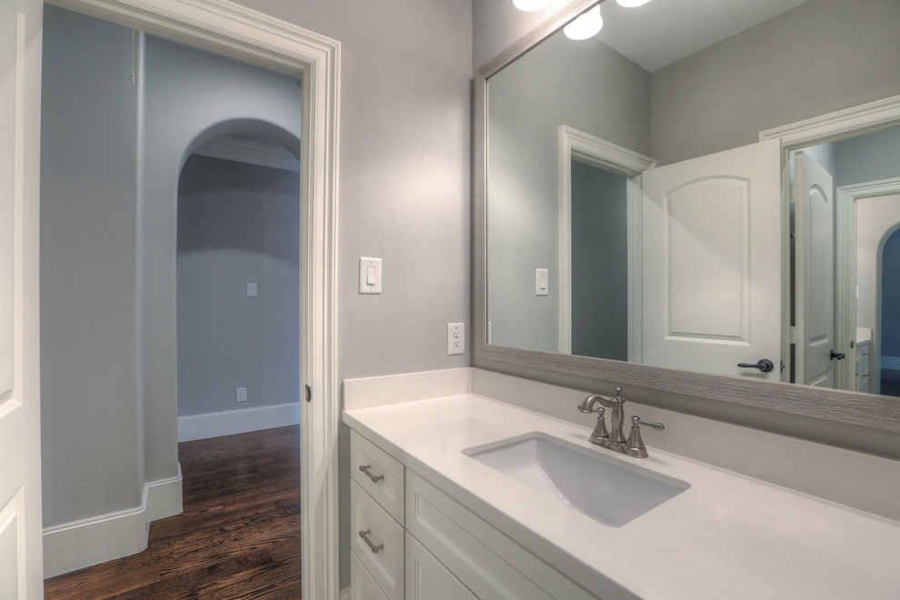 Bathroom - transitional bathroom idea in Houston