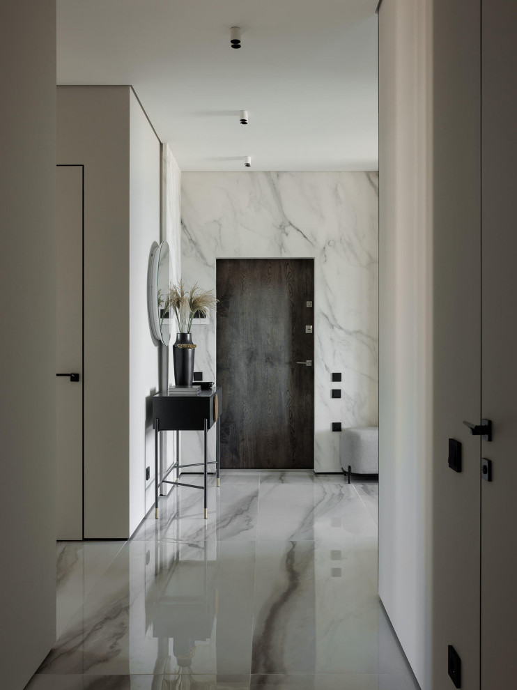 Дизайн современной квартиры с бордовыми акцентами в ЖК "Притяжение" - 146 м2