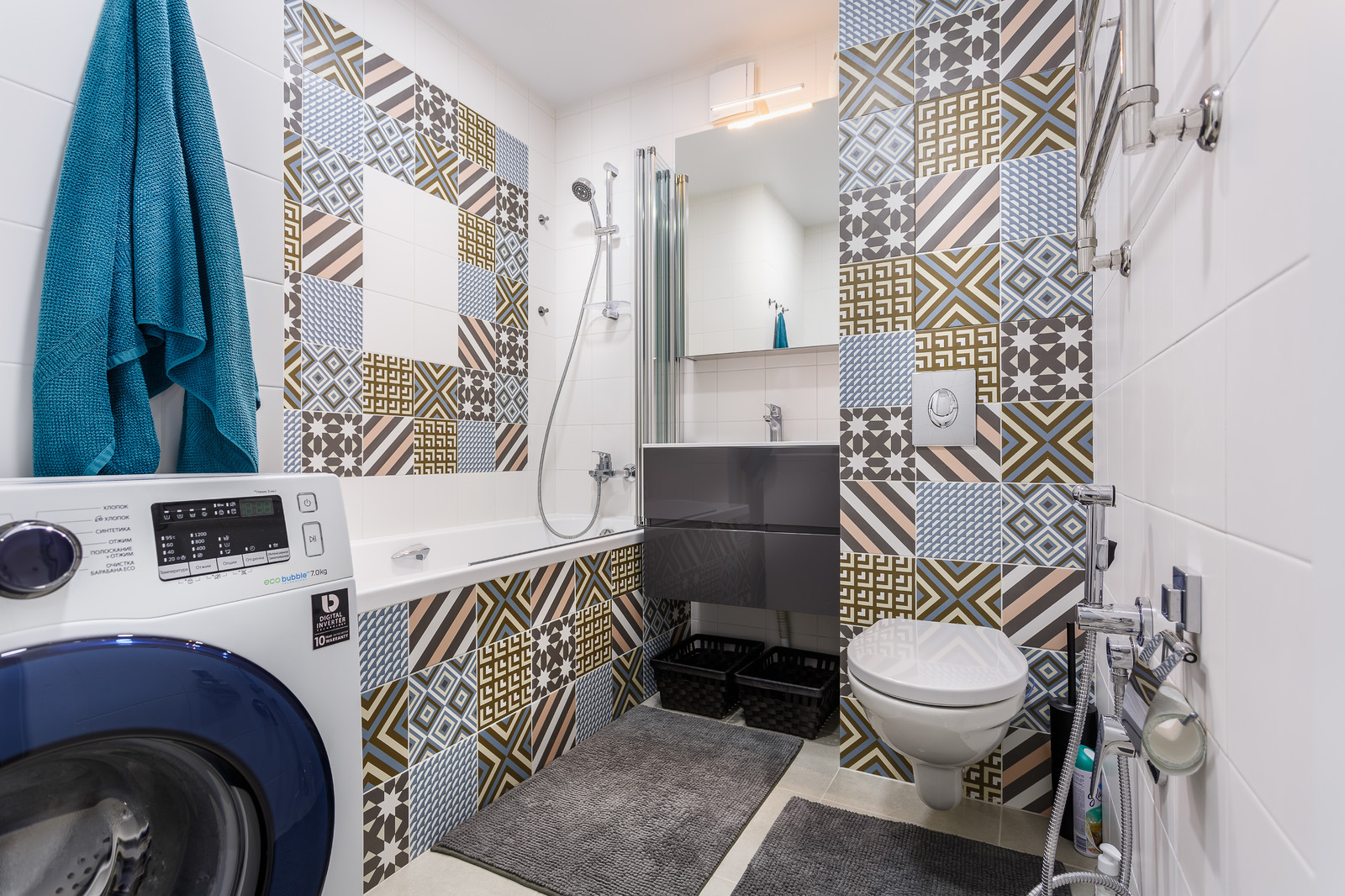 Саянская. Трехкомнатная