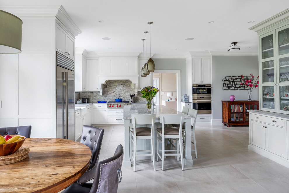 Home design - transitional home design idea in Boston