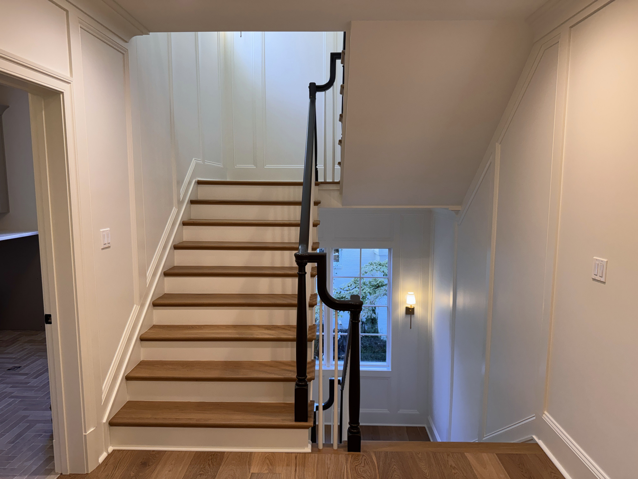 Project #160 | Traditional Box Stair with Gooseneck Handrail