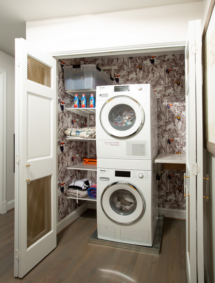 Trendy laundry room photo in DC Metro