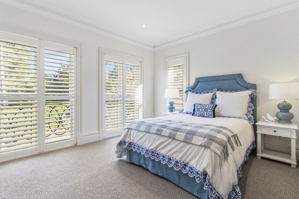 Photo of a traditional bedroom in Sydney.
